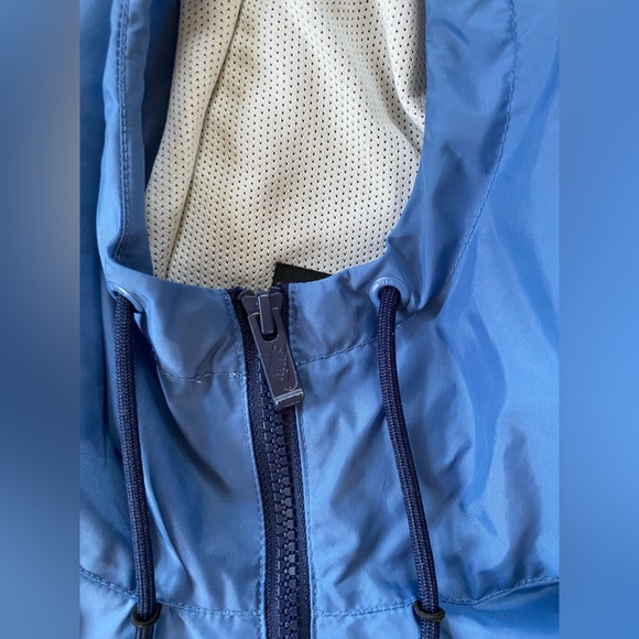 Nike Two-Tone Blue and White Hooded Jacket - Picture 4 of 5
